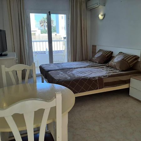 Apartamentos Torres Cardona  Cala Llonga  Exterior foto