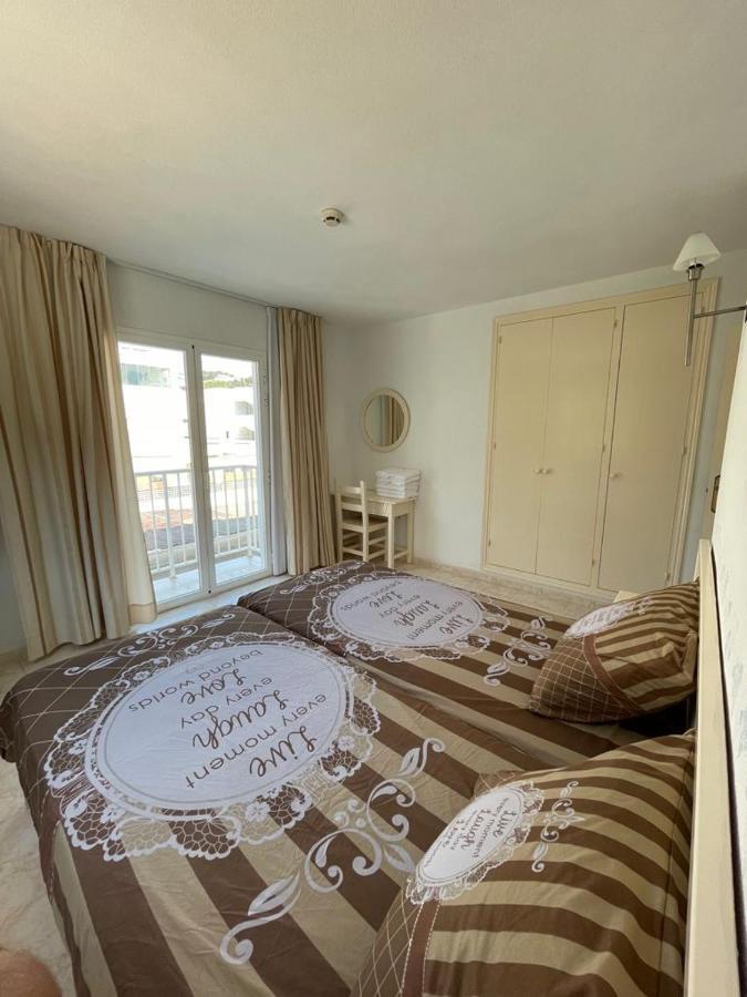 Apartamentos Torres Cardona  Cala Llonga  Exterior foto