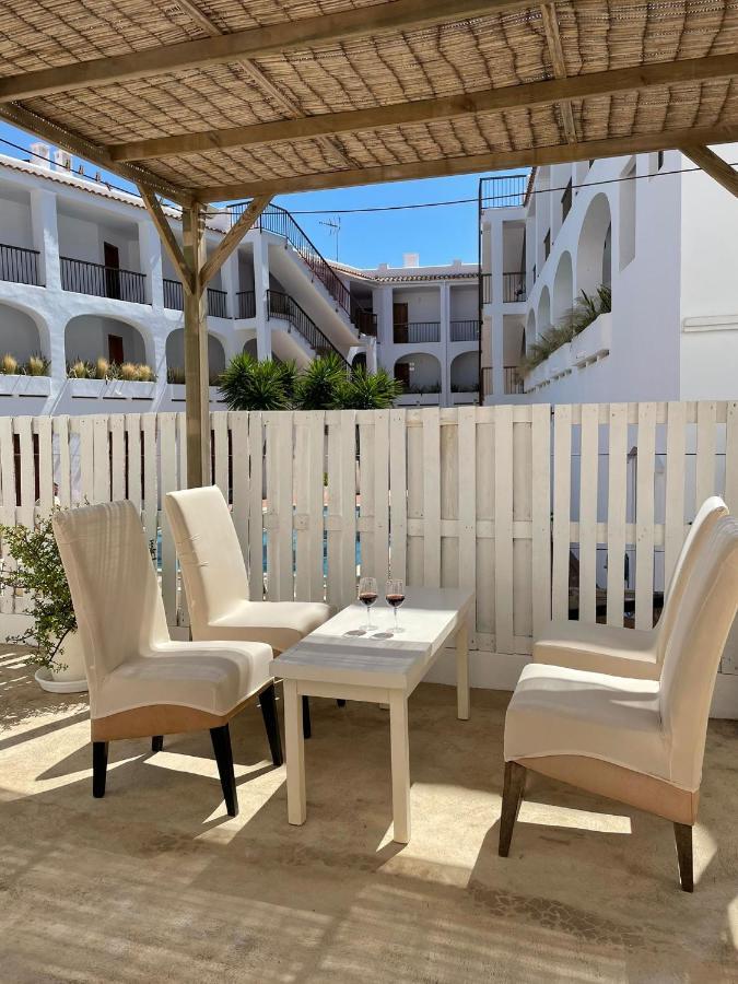 Apartamentos Torres Cardona  Cala Llonga  Exterior foto