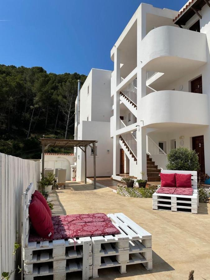 Apartamentos Torres Cardona  Cala Llonga  Exterior foto